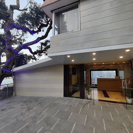 Super Hotel By Perfectstayz Mall Road Mussoorie Exterior photo