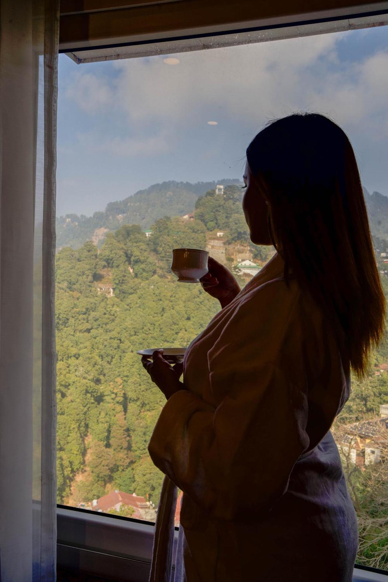 Super Hotel By Perfectstayz Mall Road Mussoorie Exterior photo